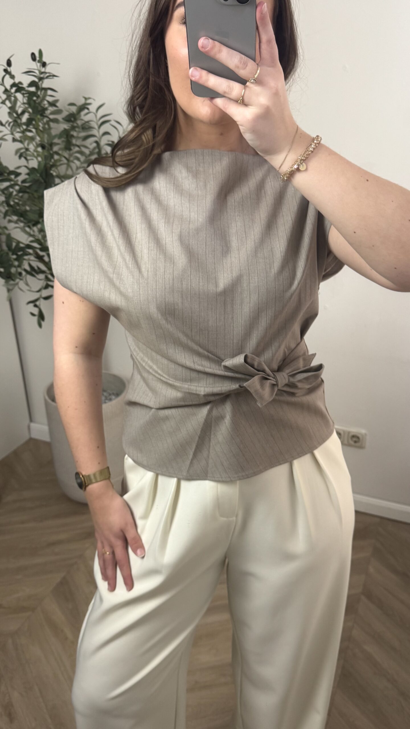 Top met Strik - Taupe/Krijtstreep - Afbeelding 3